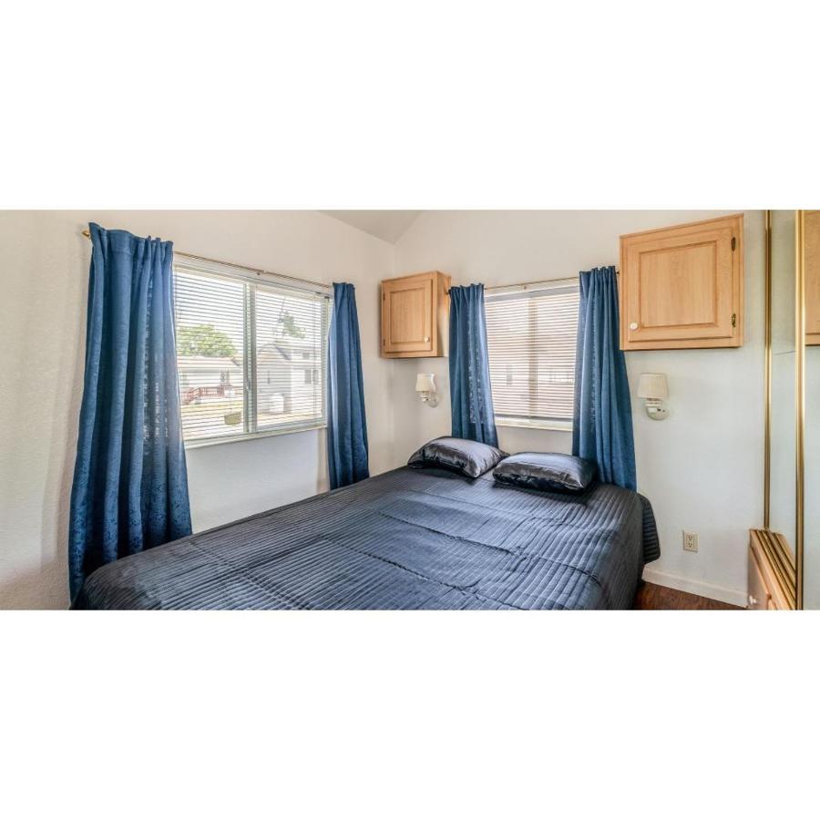 Snug Harbor Rv Park & Marina Otel Walnut Grove Dış mekan fotoğraf
